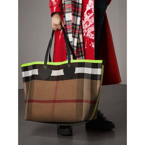 burberry the giant reversible tote|Burberry haymarket tote price.